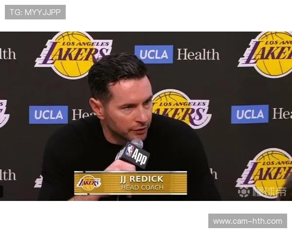 雷迪克盛赞东詹挡拆化学反应，称其战术协同效应无解